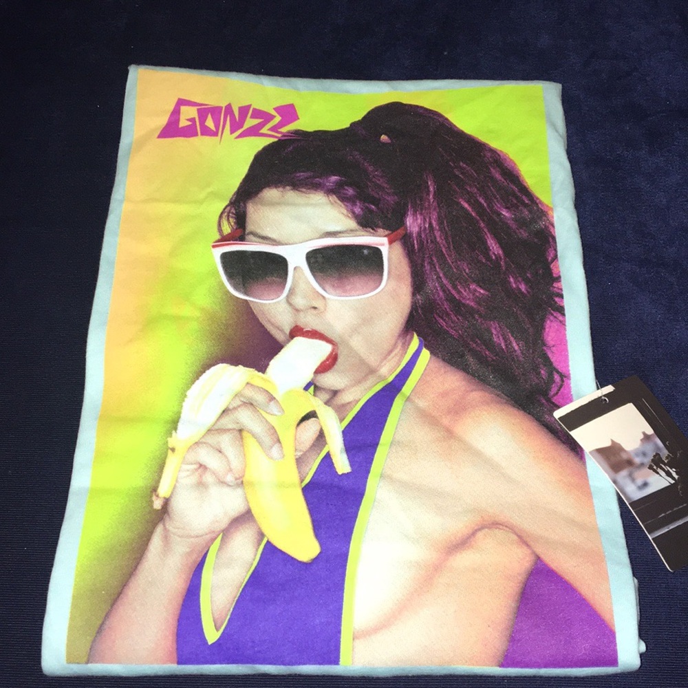 🔥Gonz! Men’s Banana Girl Tank Top NWT - Picture 2 of 4